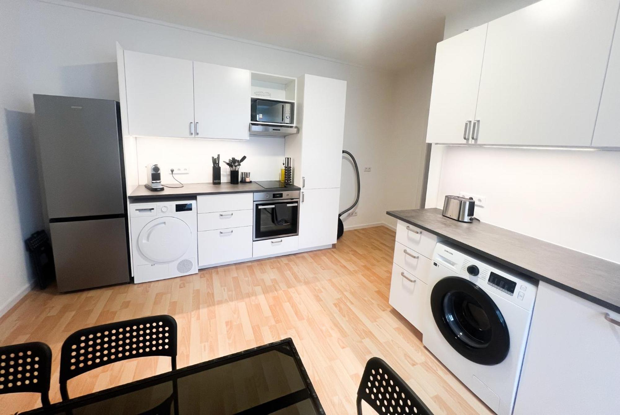 Vibehome Duesseldorf - Stadtmitte Eksteriør billede