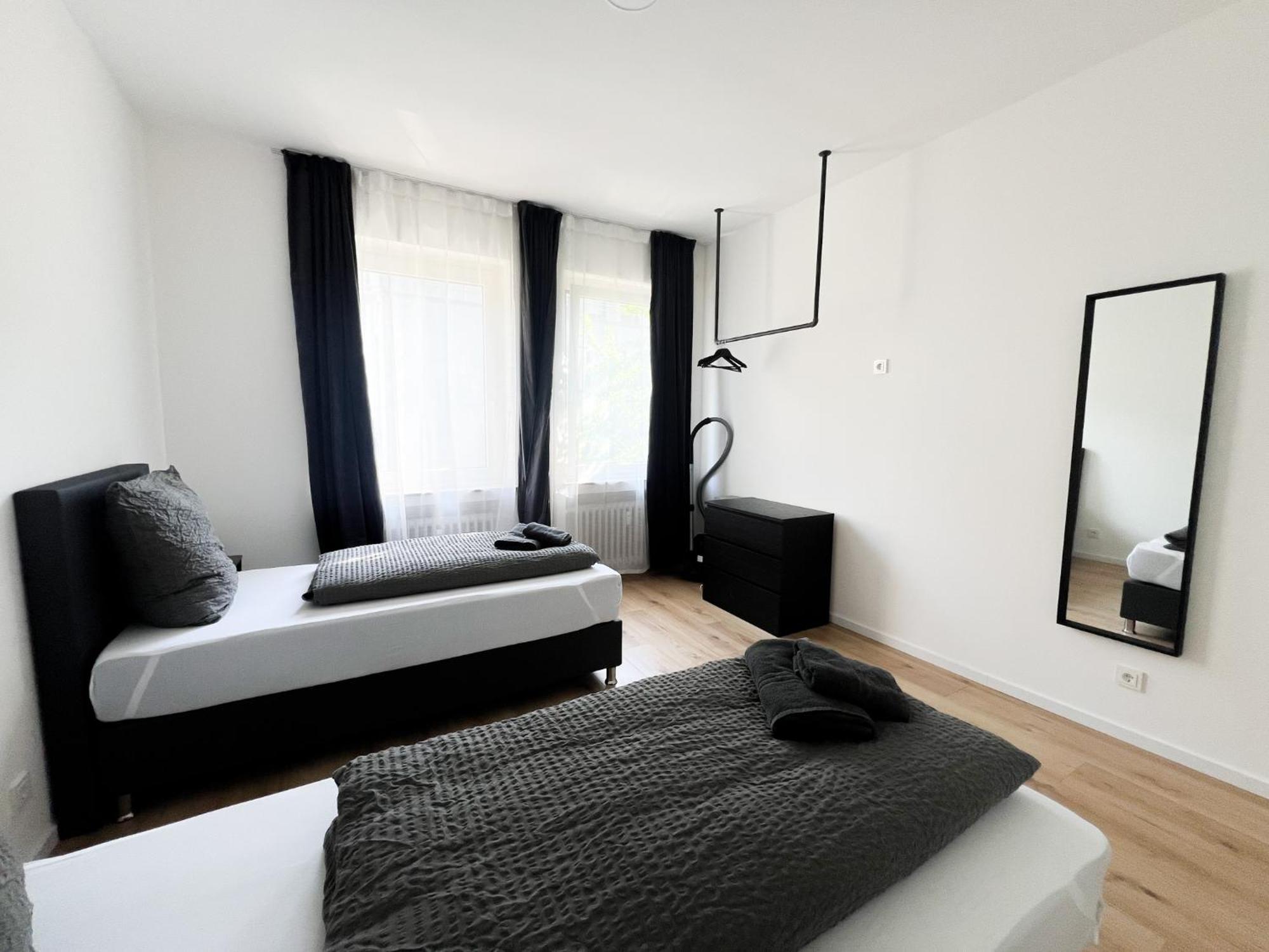 Vibehome Duesseldorf - Stadtmitte Eksteriør billede